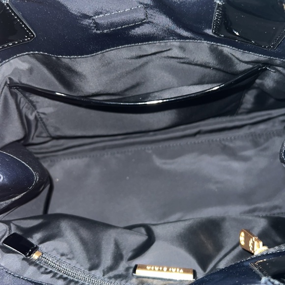 NWOT. Black Tory Burch Ella Patent Tote Bag & Wallet - Picture 8 of 10